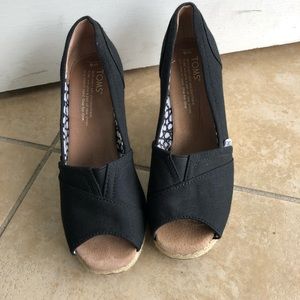 Toms Black Peep Toe Wedge Size 6- Like New!